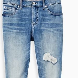 Torrid crop boyfriend jean
